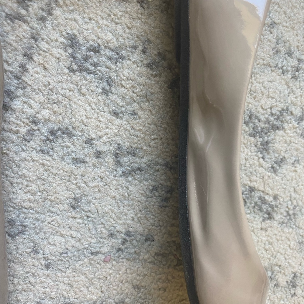 Steve Madden Women's Nude Flats - Picture 8 of 9